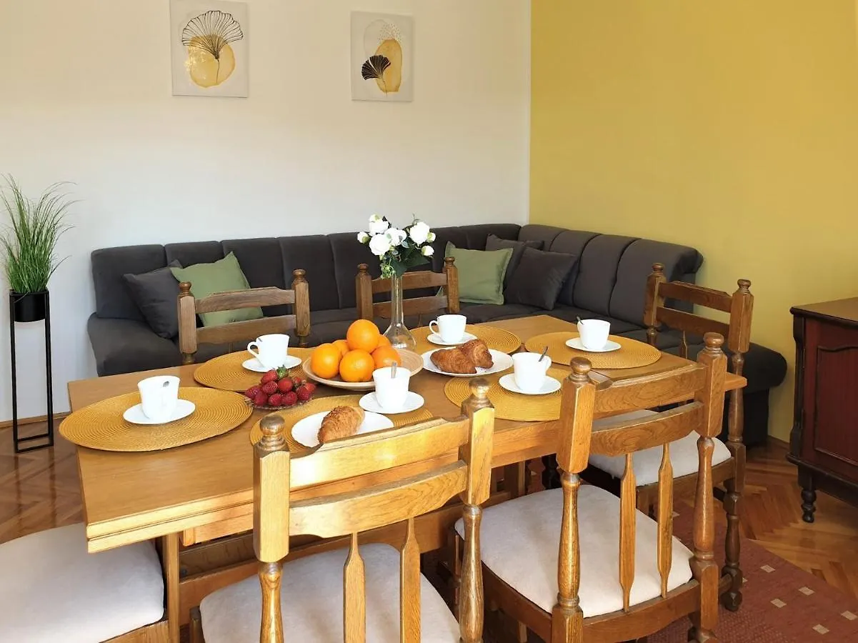 Vladimir 6 Pax Crikvenica