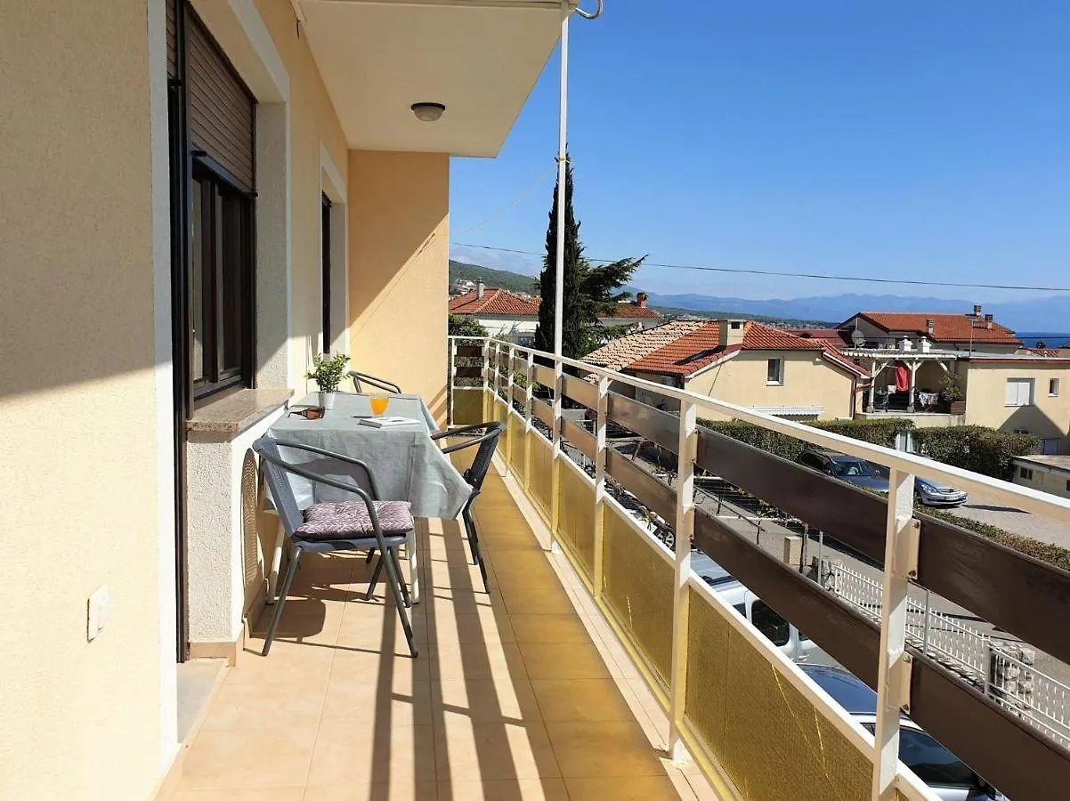 Vladimir 6 Pax 0*, Crikvenica Croatia